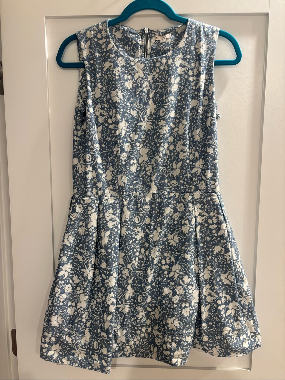 Gap Blue White Floral Fit & Flare Dress Petite 6 Sleeveless Summer